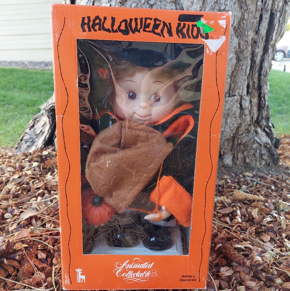 Halloween Kids Dracula Motionette Vintage Decoration in Box, 1994 Santa's Best